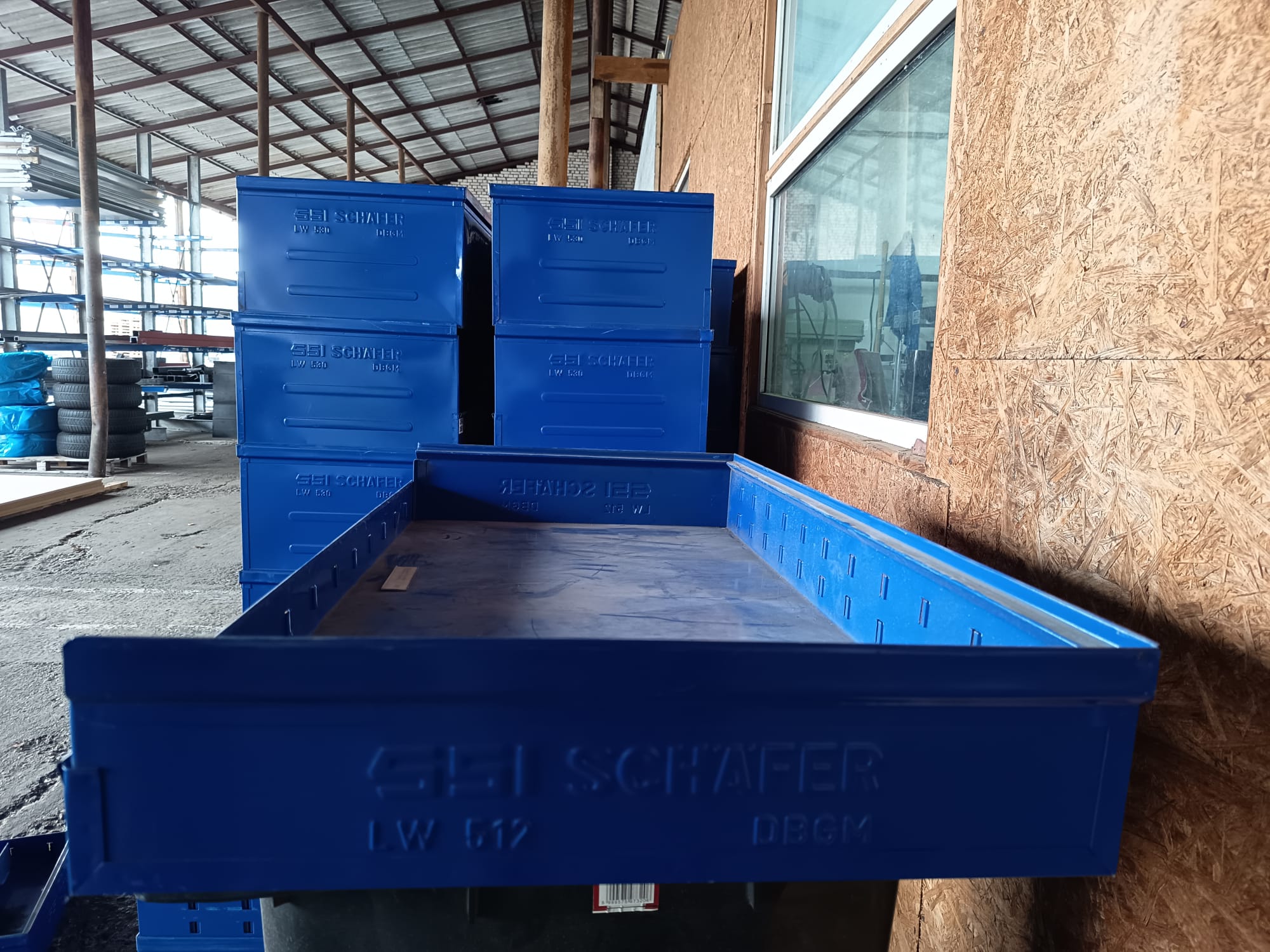 Schaefer LW512 fém tárolóláda – 98 × 50 × 12 cm - Image 3