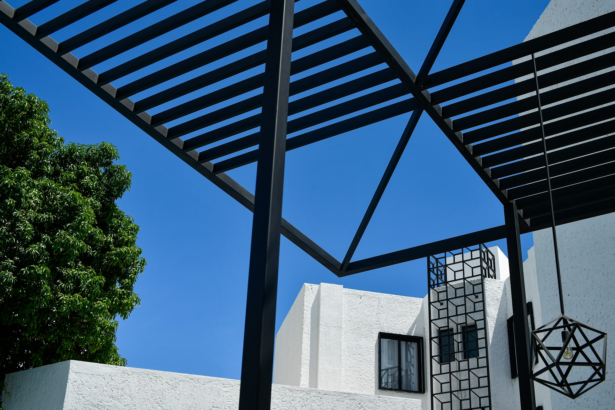 Fekete fém pergola